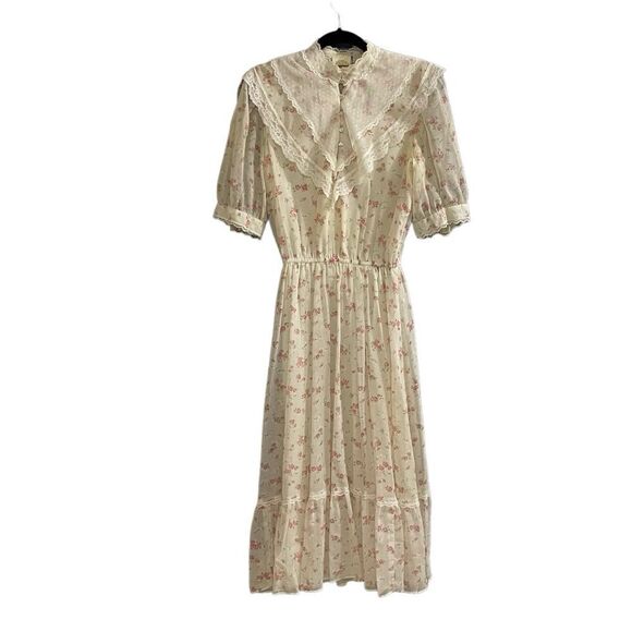 (SOLD) ARITZIA Tna Wool Chunky Knit Poncho Shawl Cream One Size - Picture 6 of 8